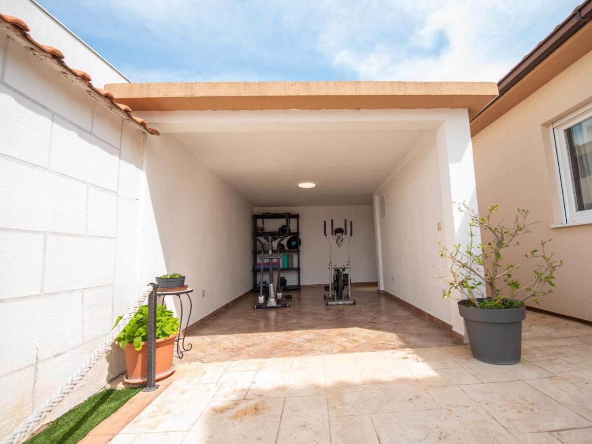 Holiday Home Near Trogir Kaštel Štafilić Exterior foto