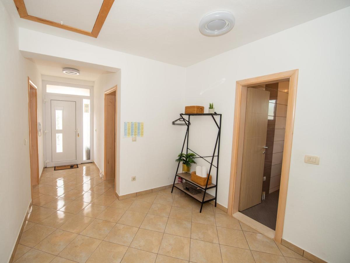 Holiday Home Near Trogir Kaštel Štafilić Exterior foto