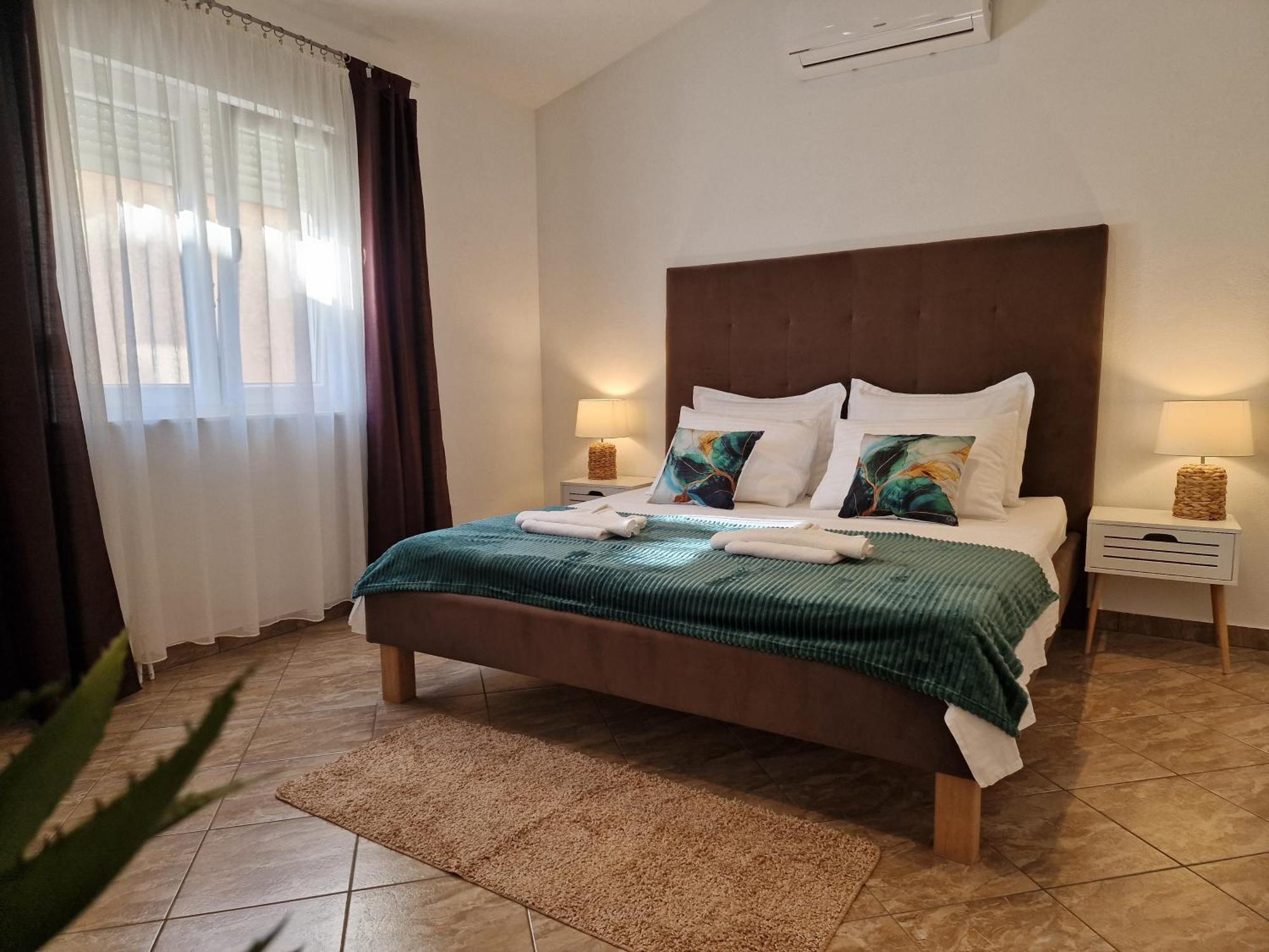 Holiday Home Near Trogir Kaštel Štafilić Exterior foto
